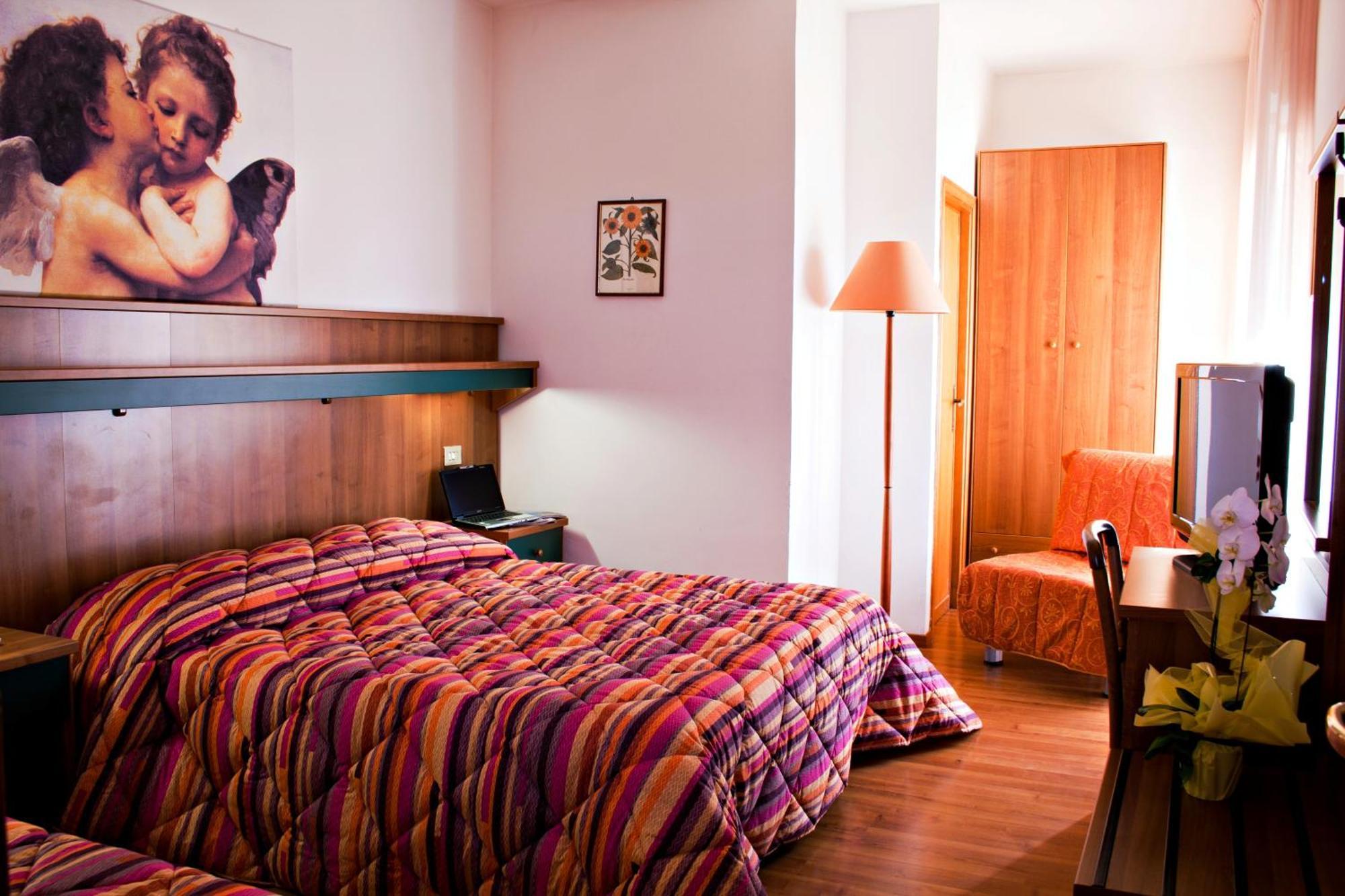 Hotel Los Angeles Assisi Phòng bức ảnh